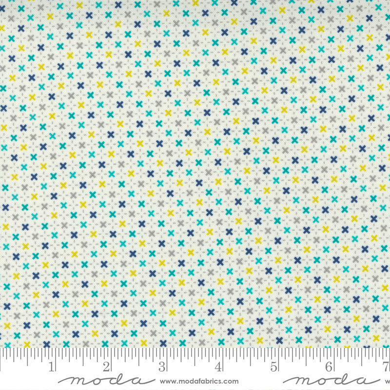 Morning Light Cloud Bluebird Beds and Borders Yardage by Linzee McCray for Moda Fabrics