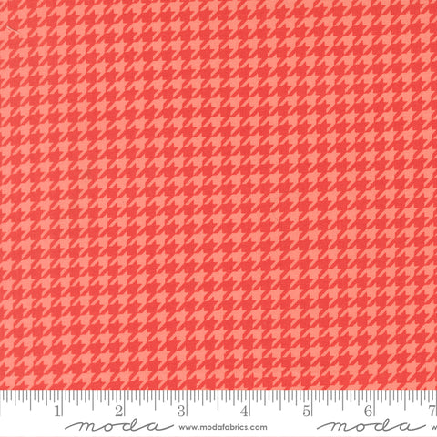 Poinsettia & Pear Geranium Houndstooth Yardage by Sherri & Chelsi for Moda Fabrics