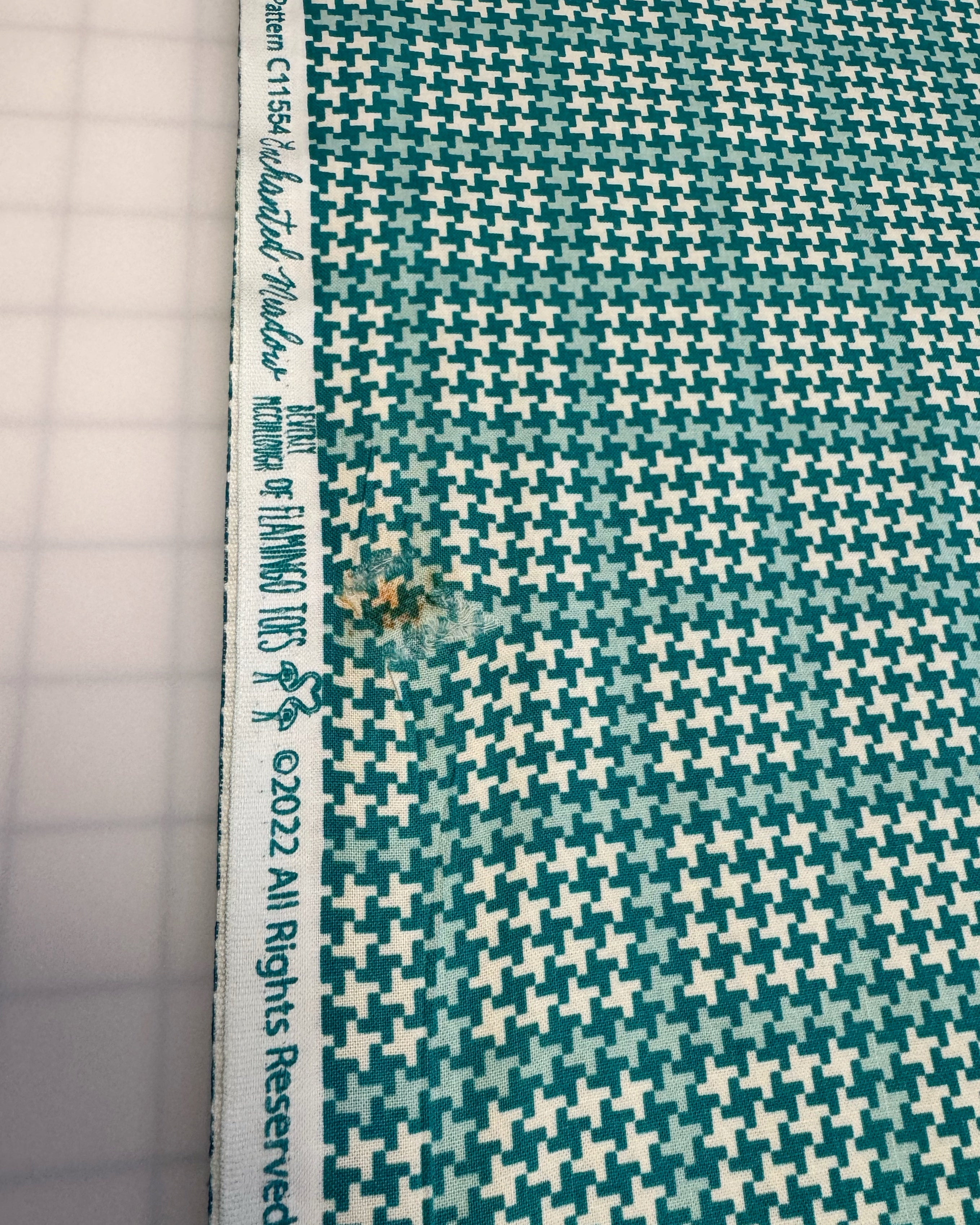 FLAWED BOLT END 18" Enchanted Meadow Azure Houndstooth Yardage by Beverly McCullough for Riley Blake Designs