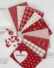 10 fatquarters in reds and creams giving a homespun valentines vibe. 
