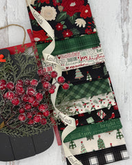 10 fat quarters in deep greens, creams and blacks all with a farmhouse Christmas feel. Plaids, trees, holly and words. 